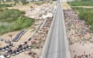 Biden administration confirms 15,000 haitians in del rio processed without covid-19 testing