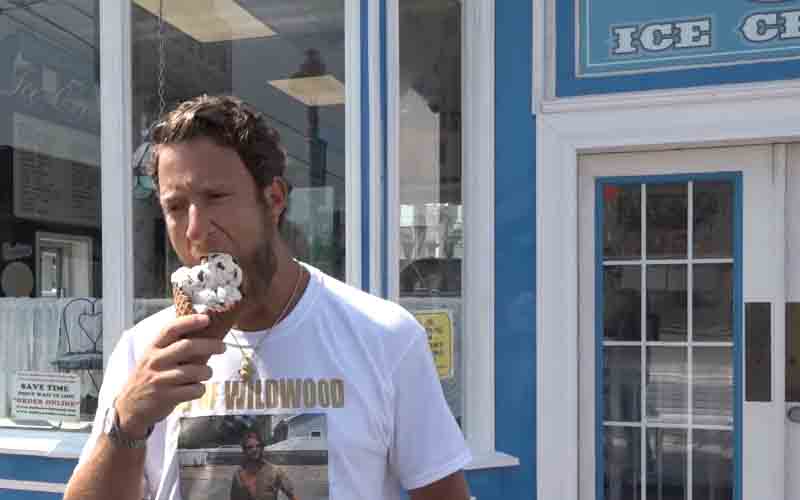 "Duffer's Ice Cream Knocked my D--k off" Dave Portnoy reviews Jersey's Shore's best ice cream parlor