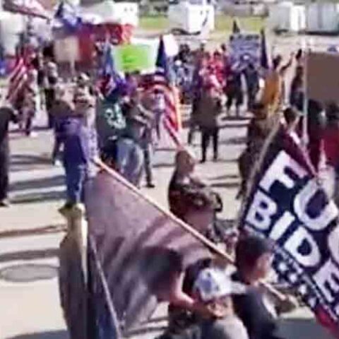 Ida-no: biden met by hundreds of trump supporters in gem state - photo licensed by shore news network.