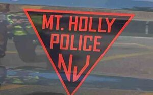 Police need help identifying body found behind mount holly deli