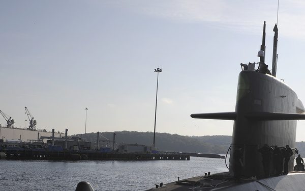 Maryland couple charged for selling U.S. nuclear submarine secrets for cryptocurrency