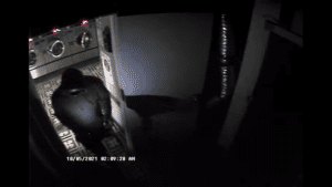 Northwest d. C. Suspects forcibly gain entry into laundromat