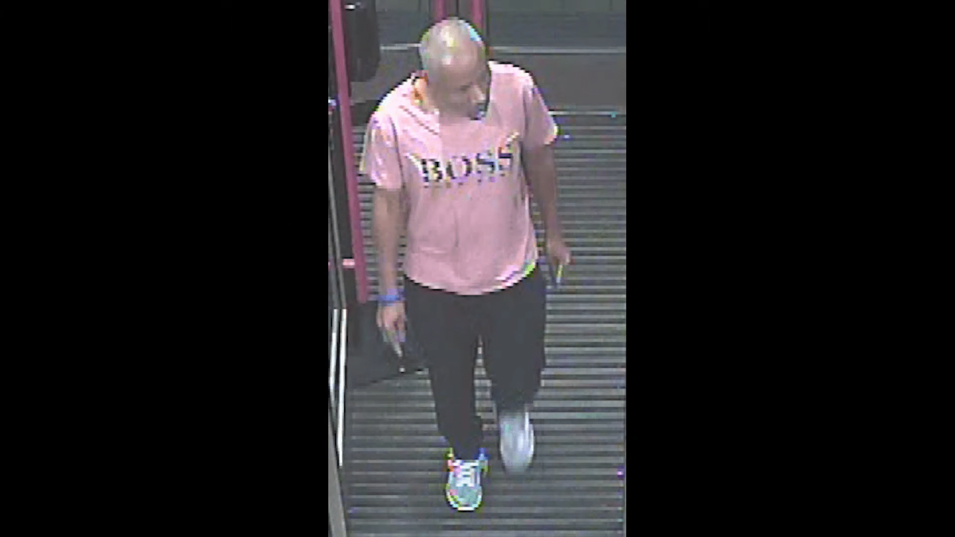 D.C. Police Search for Suspects who Robbed and Assaulted Victim