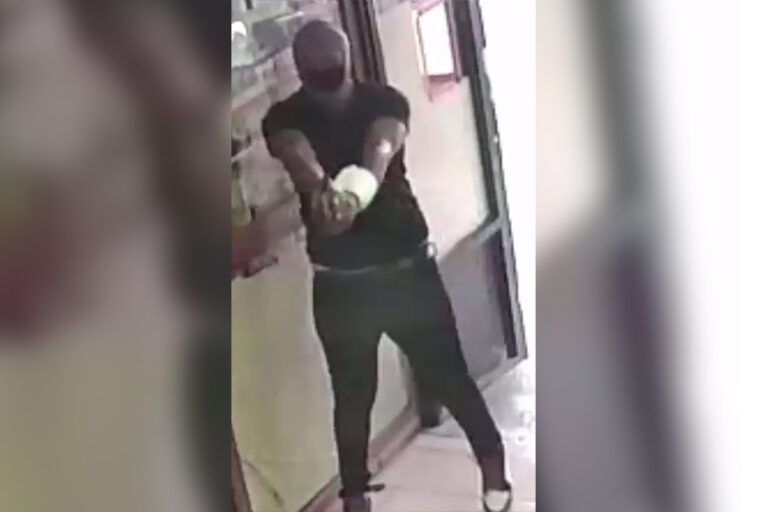 Philadelphia police searching for suspect who shot two at frankford ave. Store - photo licensed by shore news network.