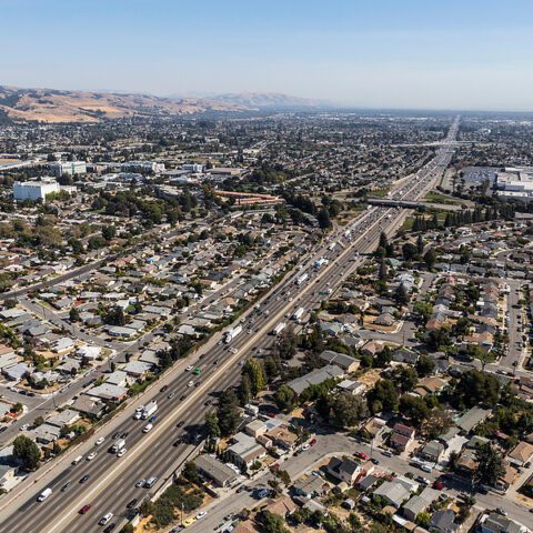 Oakland police tell women, lock your doors after home invasion, rape as crime rises - photo licensed by shore news network.