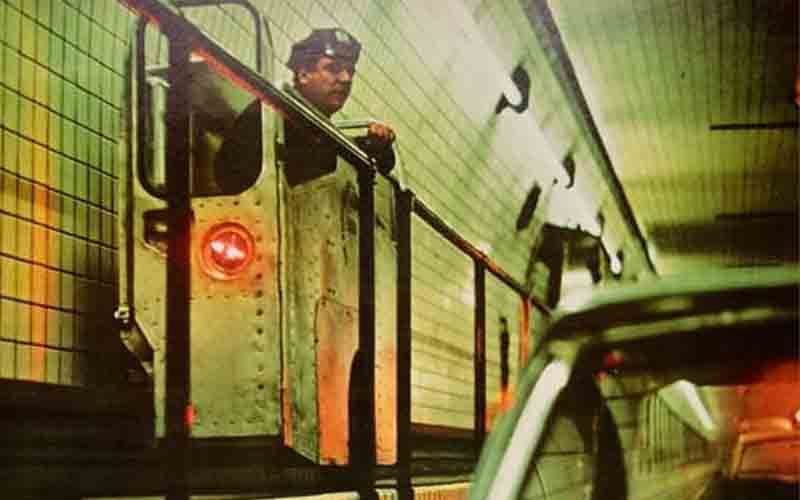 Have you ever wondered what the rail on the Lincoln Tunnel catwalk was for? Here it is