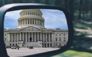 Democratic staffers are fleeing the hill to work for big tech: report