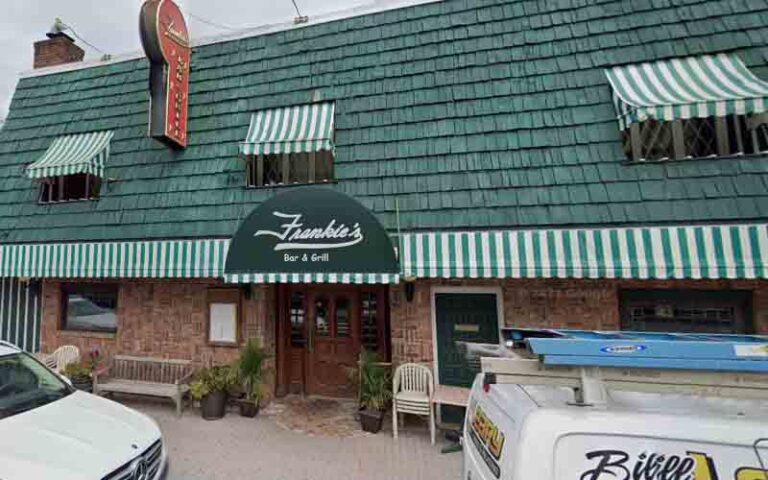 Iconic frankie's bar and grill in point pleasant closed after sale to new owners - photo licensed by shore news network.