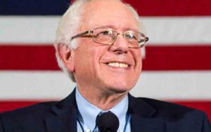 Sanders reportedly refused to sign statement condemning sinema bathroom protesters over political differences