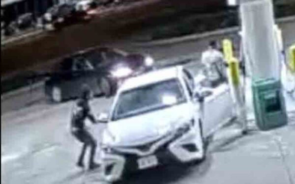 Columbus police still searching for gas station carjacker who dragged victim