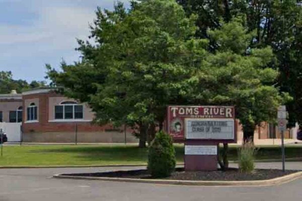 Bomb threat forces evacuation of Toms River High School South