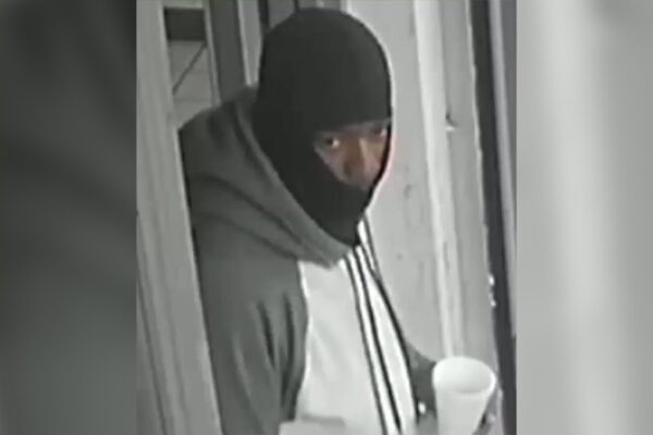 Philadelphia police searching for man who shot two during argument