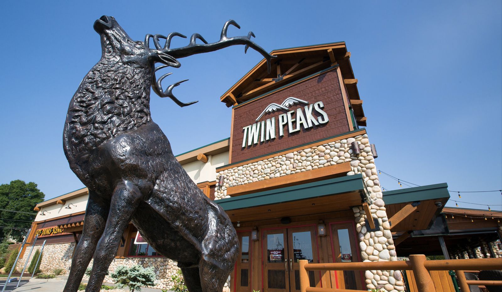 Twin Peaks Prepares to Debut Ultimate Sports Lodge in Amarillo