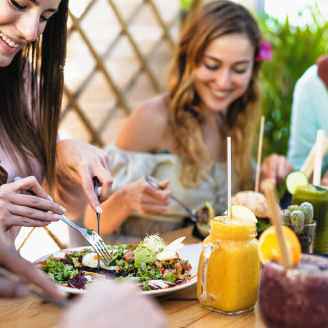 Restaurant industry to focus on "healthy people" and "healthy planet" food options in 2022 - photo licensed by shore news network.