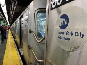 New York City MTA subway train - Photo 140157325 © Kit1nyc | Dreamstime.com