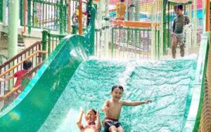 Kartrite indoor waterpark announces holiday event schedule