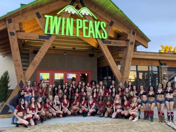 Twin Peaks Celebrates Grand Opening of First Amarillo Lodge