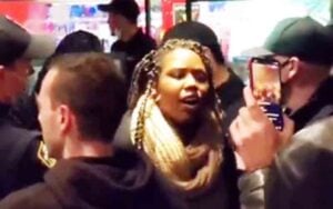New york police arrest unvaccinated black woman, protesters at queens applebee's