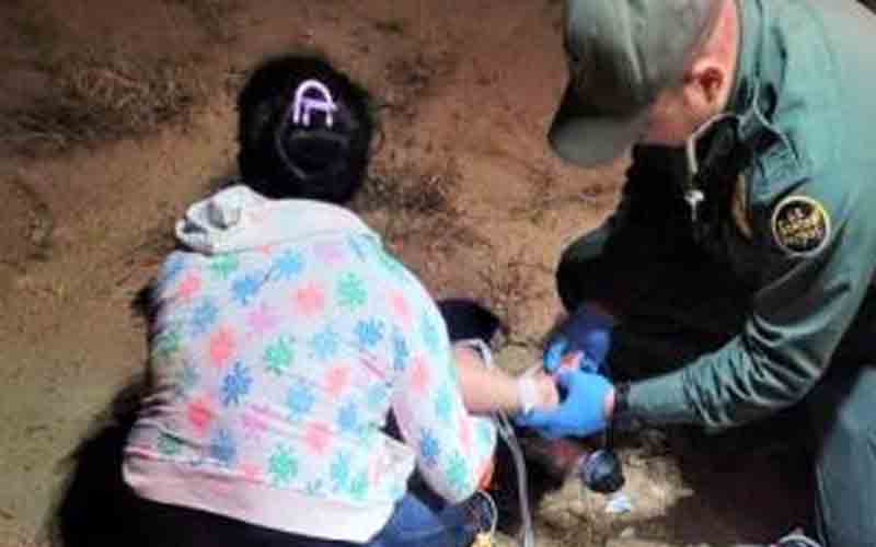 Laredo Sector Border Patrol agents rescue child in distress