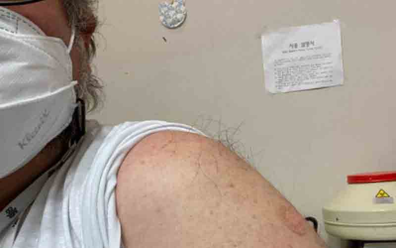 New York Times editor who won Pulitzer for COVID-19 coverage dead of heart attack one day after booster shot