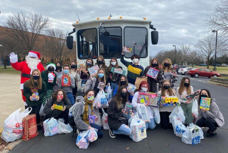 Toms River High School North theatre troupe helps Beachwood PTO collect 170 toys for children in need
