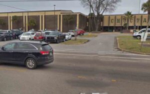 16-year-old fort walton beach girl riding her bike attacked by attempted kidnapper, escaped