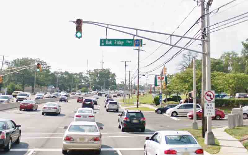 Woman, 29, dead, two critical after crash on Route 37 in Toms River