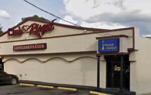 Two shot dead outside philadelphia strip club
