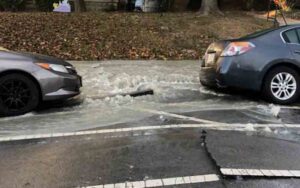 Water main break causes delays, damage in columbus