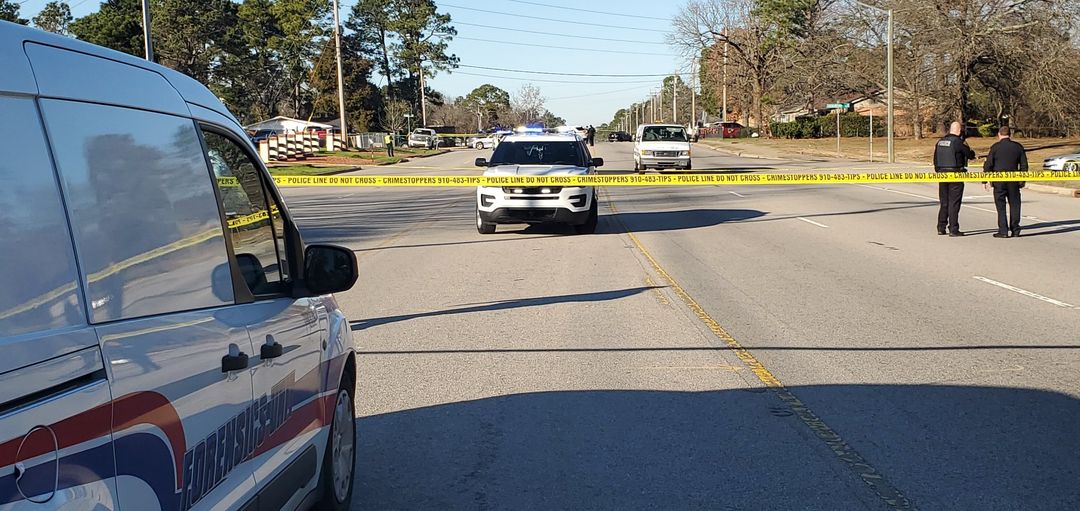 Off-duty deputy shot and killed by driver after jumping on car