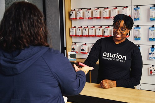 New smartphone repair shop opens in Brick Township
