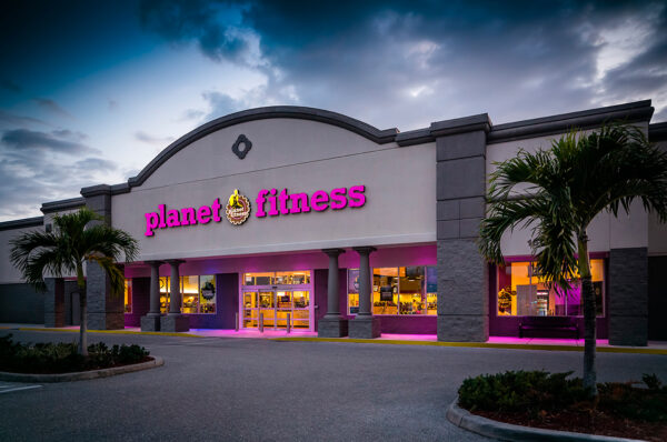 Woman Broke Into Locked Car at Planet Fitness to Steal Purse