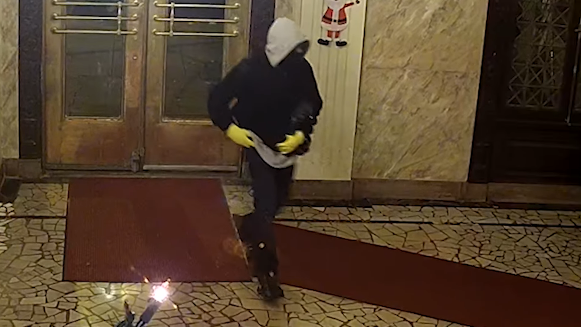D.C. Police Need your Help Identifying Burglary Suspect