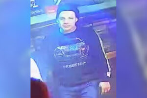 Wanted: suspect for shooting incident/victim in the 35th district [video]