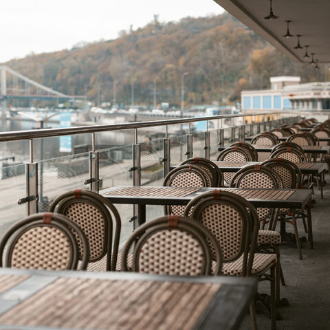 Synergy ceo says restaurants not facing worker shortage, but wage shortage - photo licensed by shore news network.