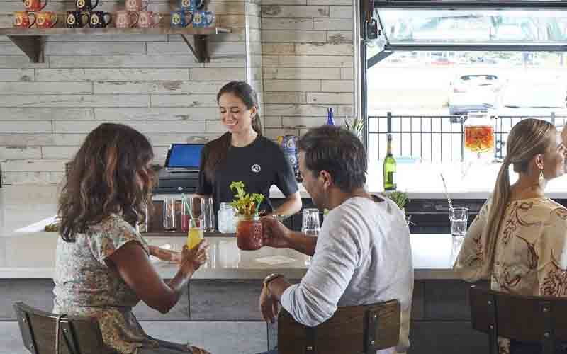 Columbus welcomes Another Broken Egg, inviting residents for cafe style breakfast and brunch
