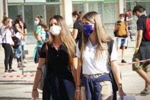 Another us college just reinstated mask mandates for students