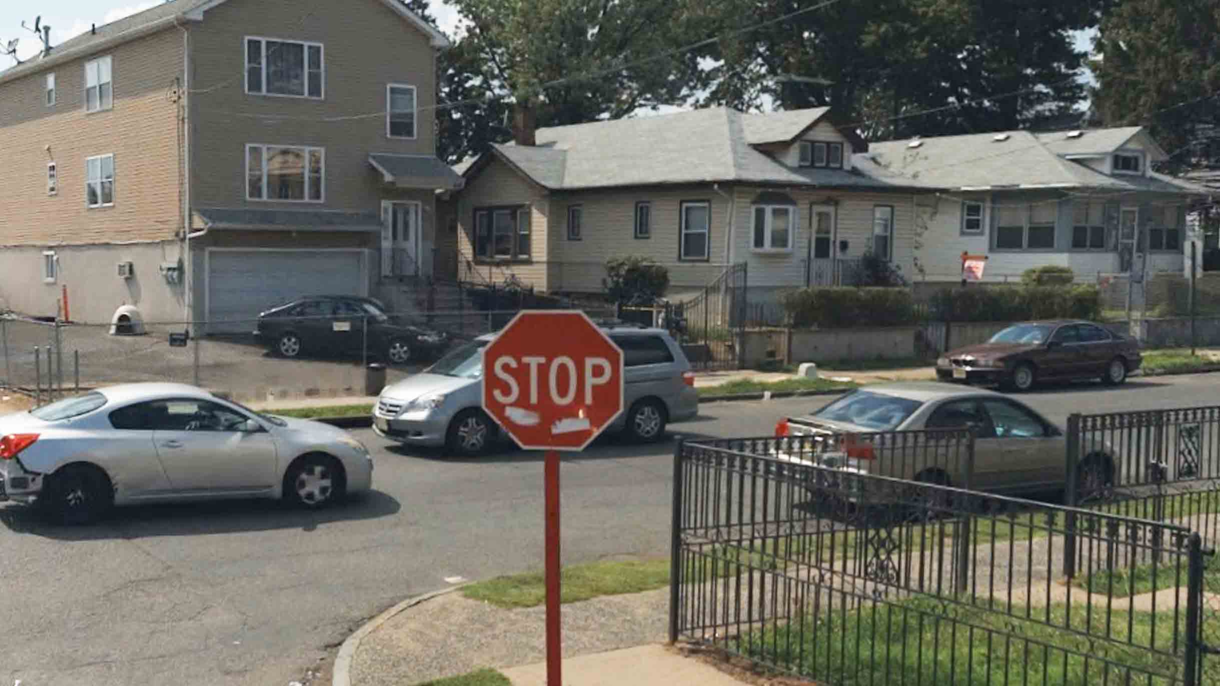 Man shot outside the New Jersey childhood home of former New York Giant Victor Cruz
