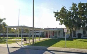 Teen facing felony charges after bringing gun to school in Oakland Park