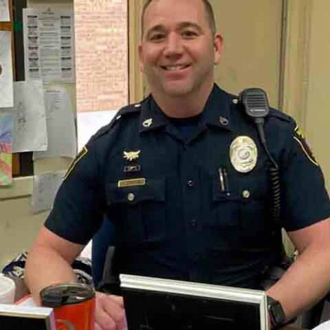 Police officers fill in as substitute teachers in this one u. S. Town as covid creates educator shortage - photo licensed by shore news network.