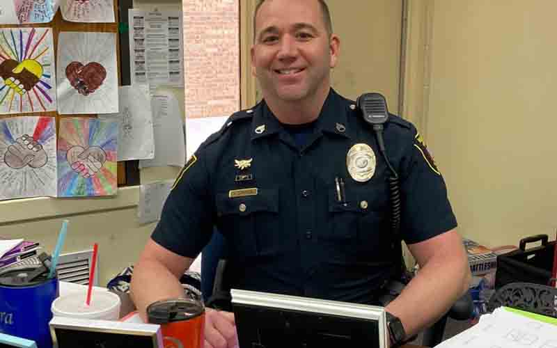 Police officers fill in as substitute teachers in this one U.S. town as COVID creates educator shortage