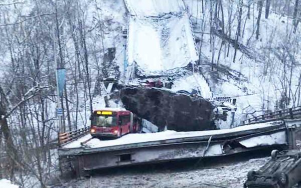 Five vehicles, including bus on bridge when it collapsed, Pittsburgh officials report