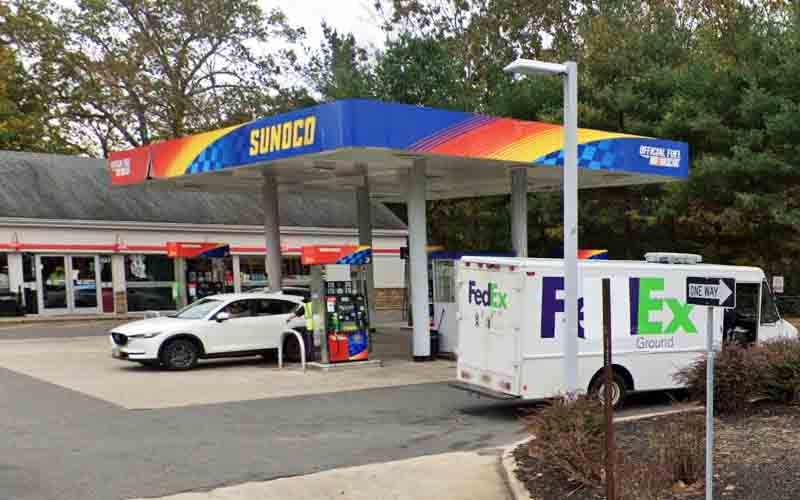 Two victims slashed during gas station robbery in Jackson Township, suspect at large