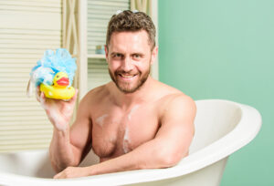 Florida man returns home to find naked trespasser soaking in his bathtub