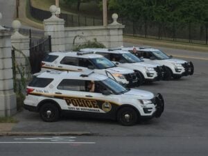 11 shots fired, 2 hit, and one dead in pittsburgh