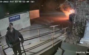 Camera friendly arsonist wanted for setting dumpster fire