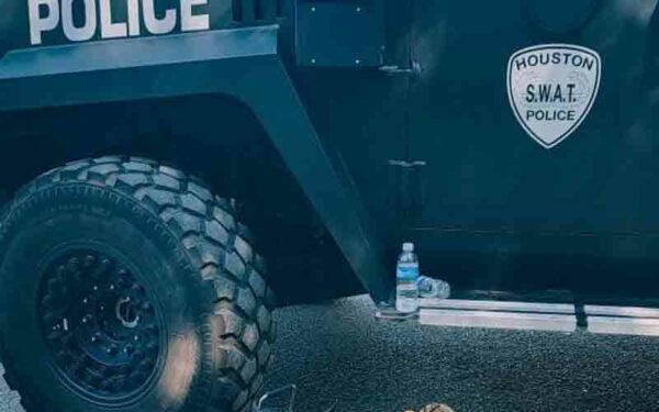 Barricaded man in Teaneck taken into custody after hours-long standoff