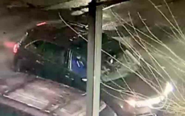 Columbus police investigating after man shot and killed in his car in hotel parkin lot