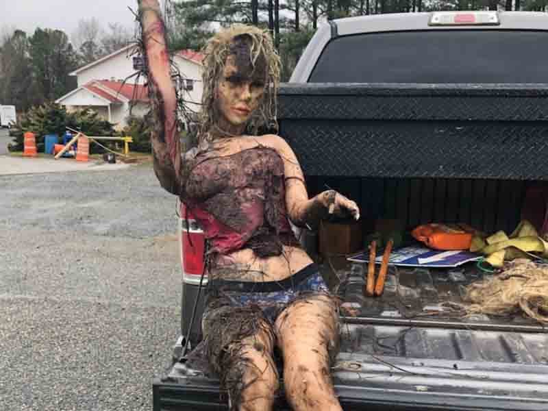 Police investigate call for woman's corpse in park only to find out it was a discarded sex doll