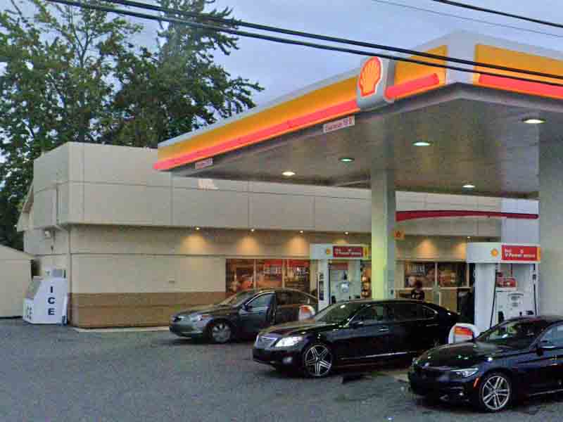 Police investigating armed robbery at Newark Dash In